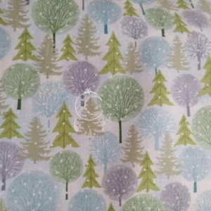 Tecido Natal | Holiday Cheer and Green Trees