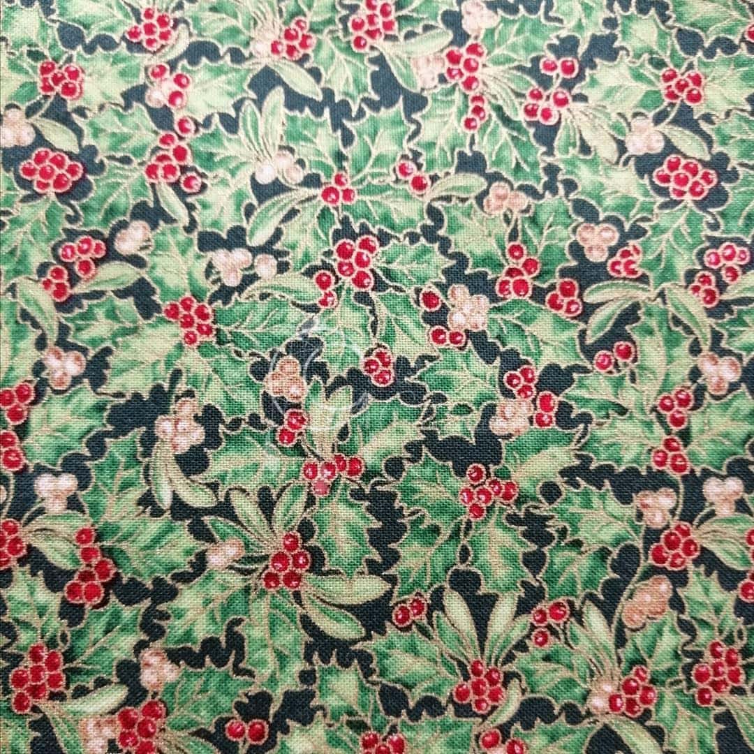 FQ Tecido Natal Holiday Holly Red Berries - Image 2