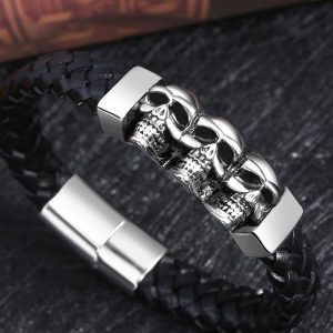 Pulseira gótica com caveira